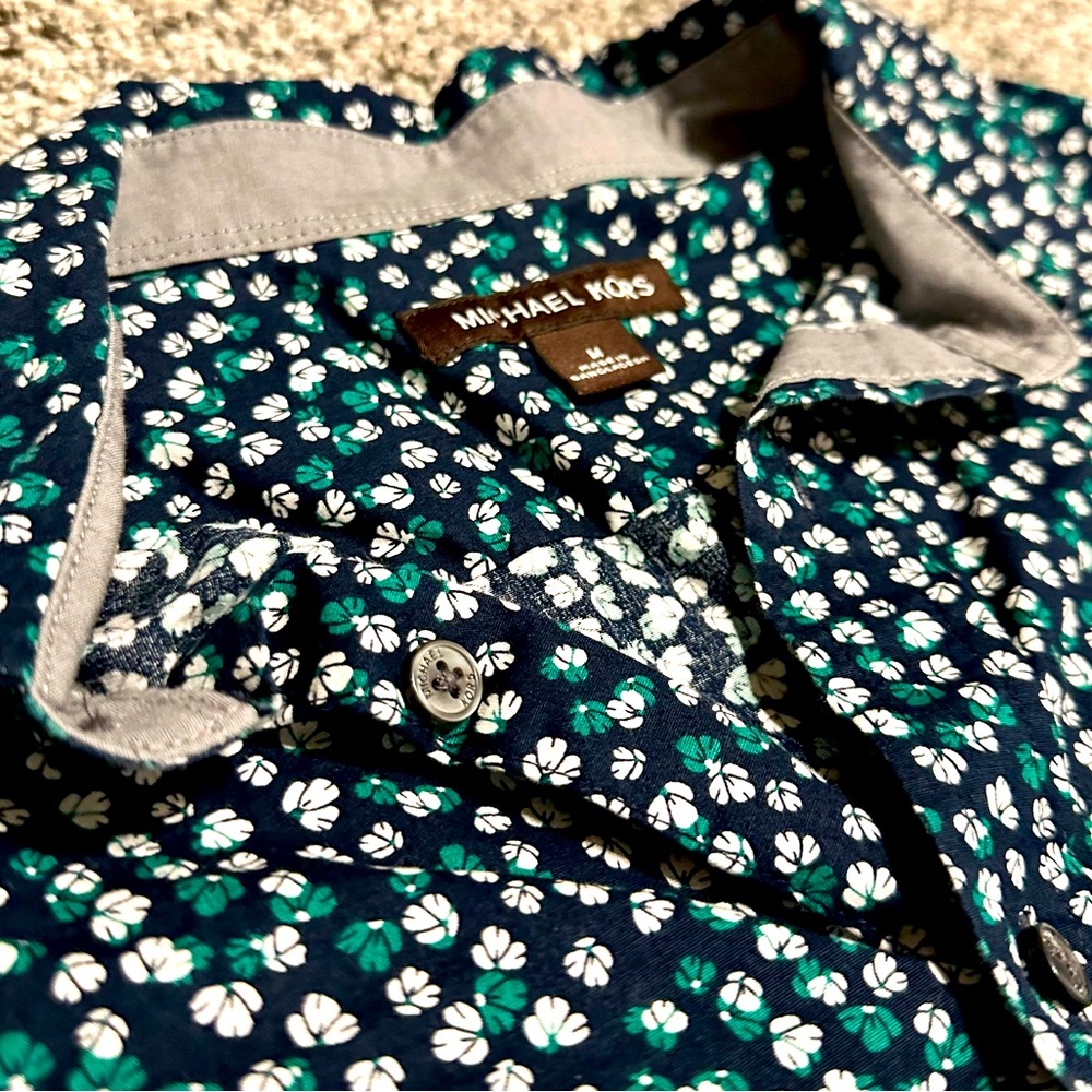 Medium Michael Kors Dress Shirt Four leaf clover